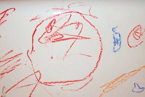 Bathtub crayon faces