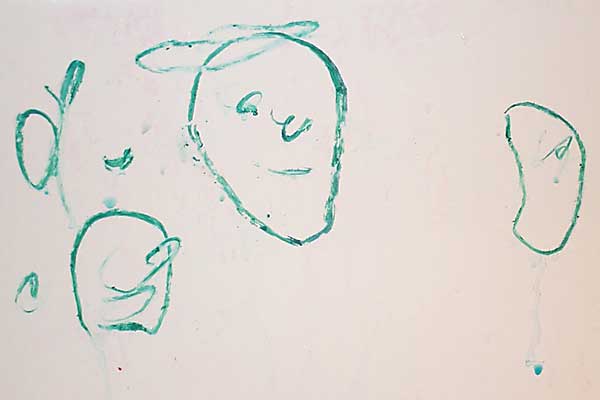 Bathtub crayon faces